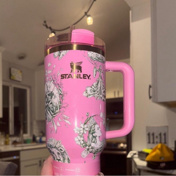 Stanley 40oz Wicked Pink Ozian Reprise Tumbler Limited Edition - Picture 4 of 4